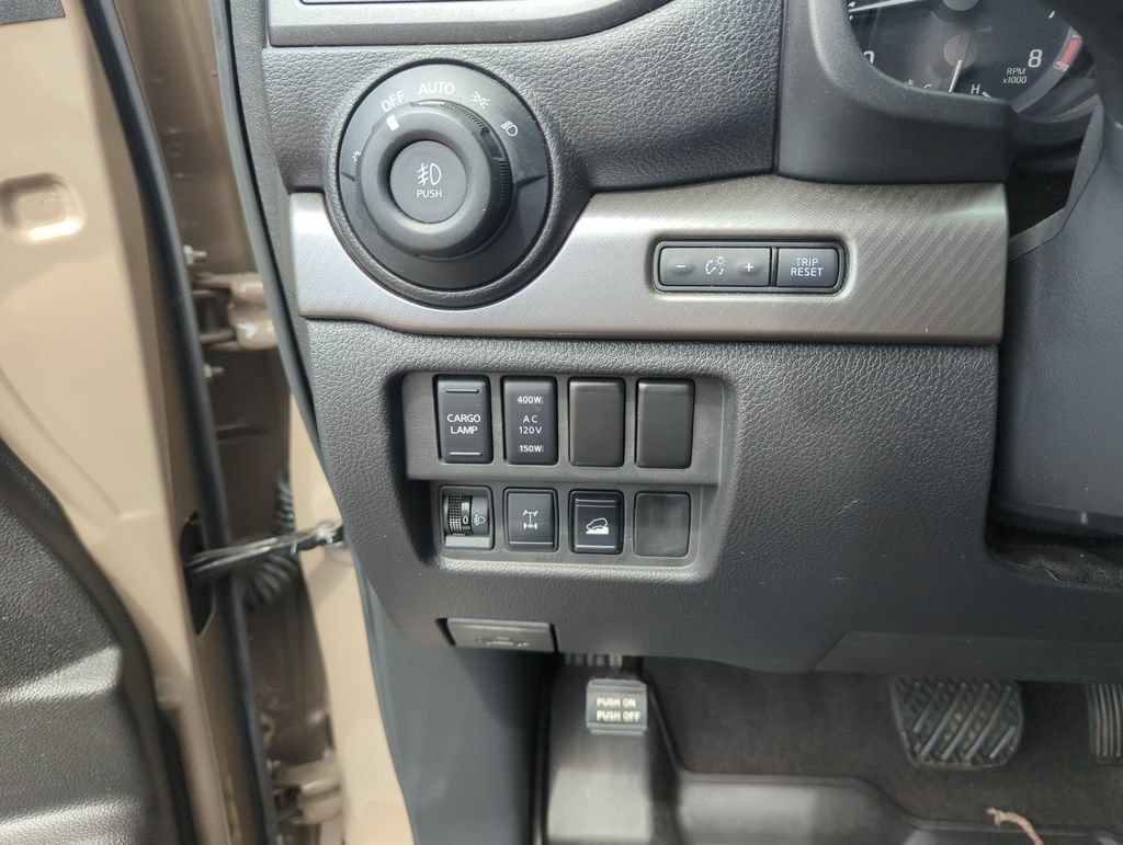 Used 2022 Nissan Titan PRO-4X w/ Off Road Protection Package AWD/4WD image 19