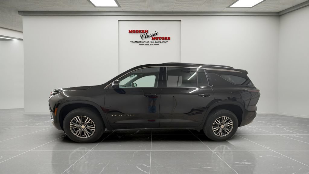 Used 2026 Chevrolet Traverse LT w/ Driver Confidence Package AWD/4WD image 4