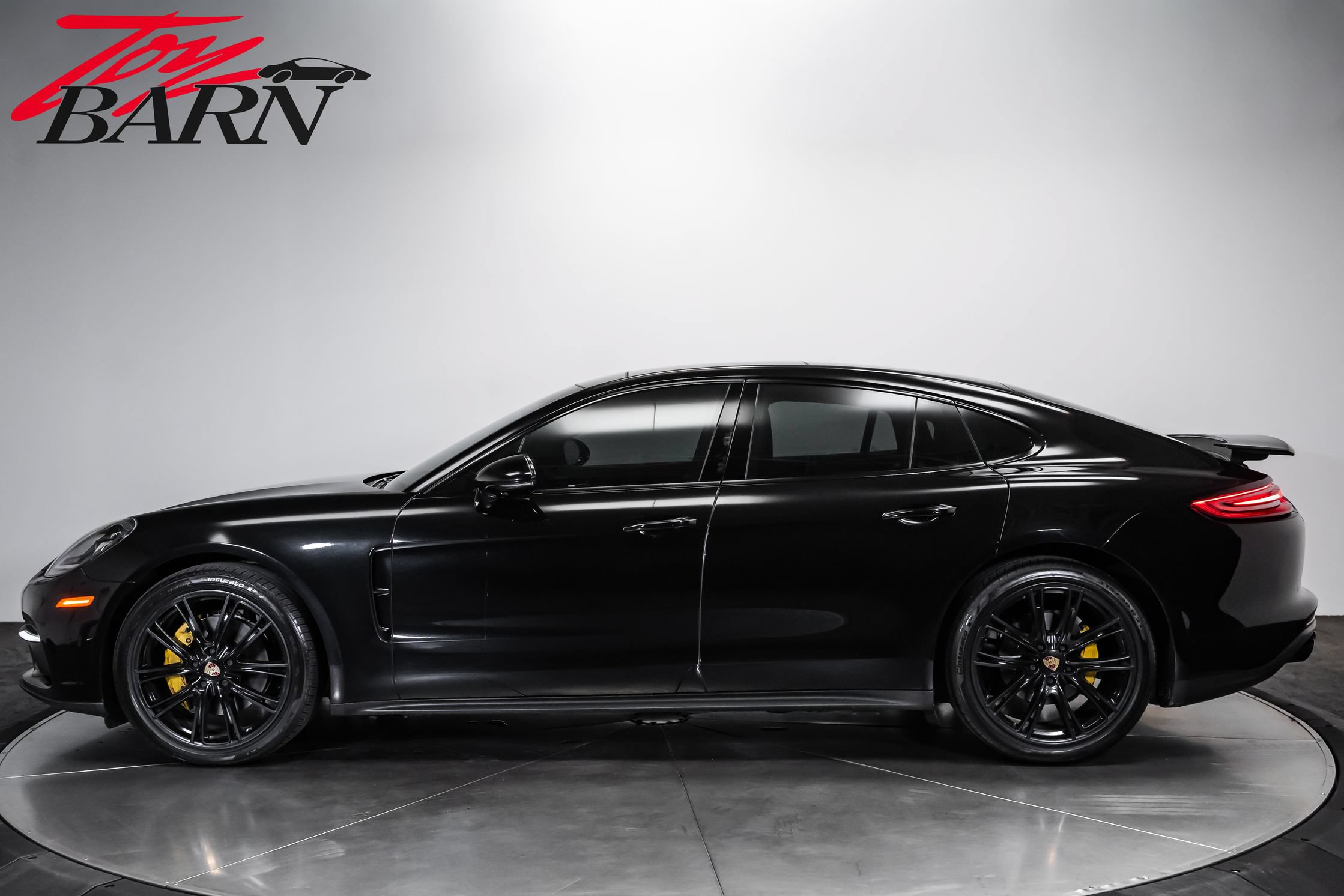 Used 2020 Porsche Panamera 4S AWD/4WD image 2