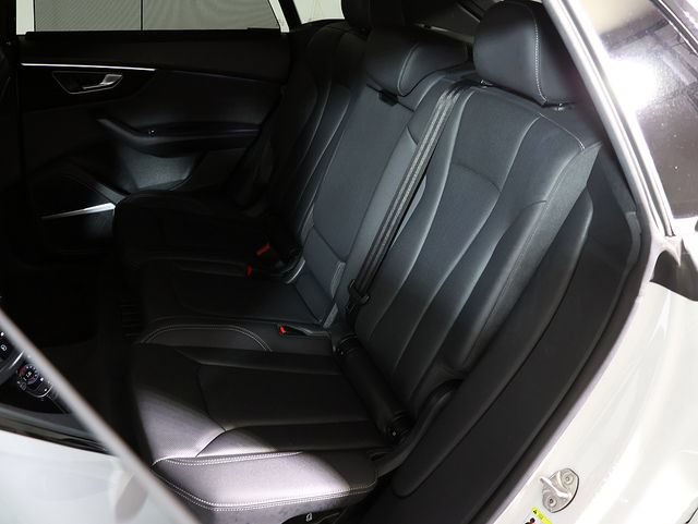 Used 2021 Audi Q8 Prestige w/ Prestige Package AWD/4WD image 14