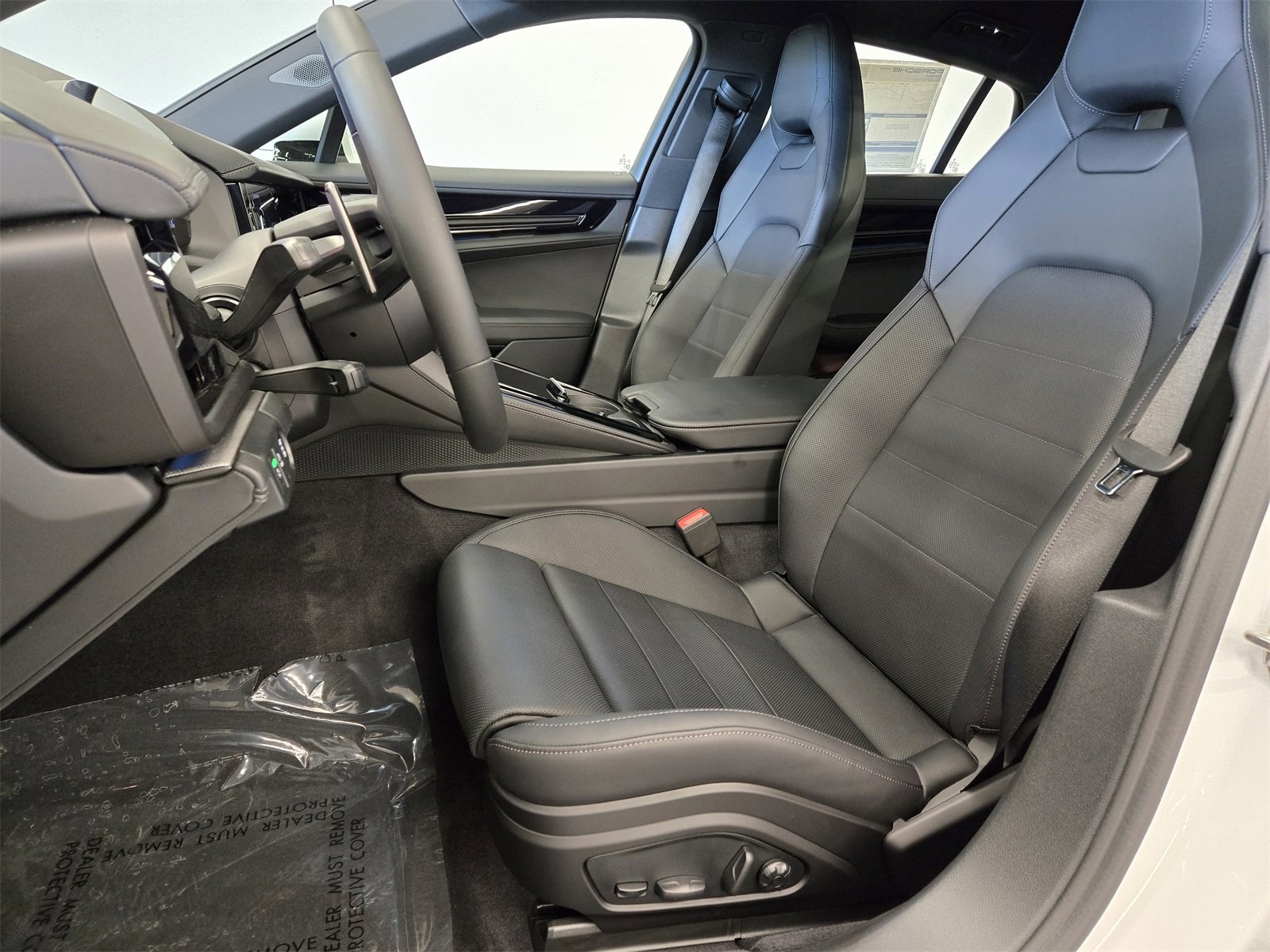 New 2025 Porsche Panamera image 5