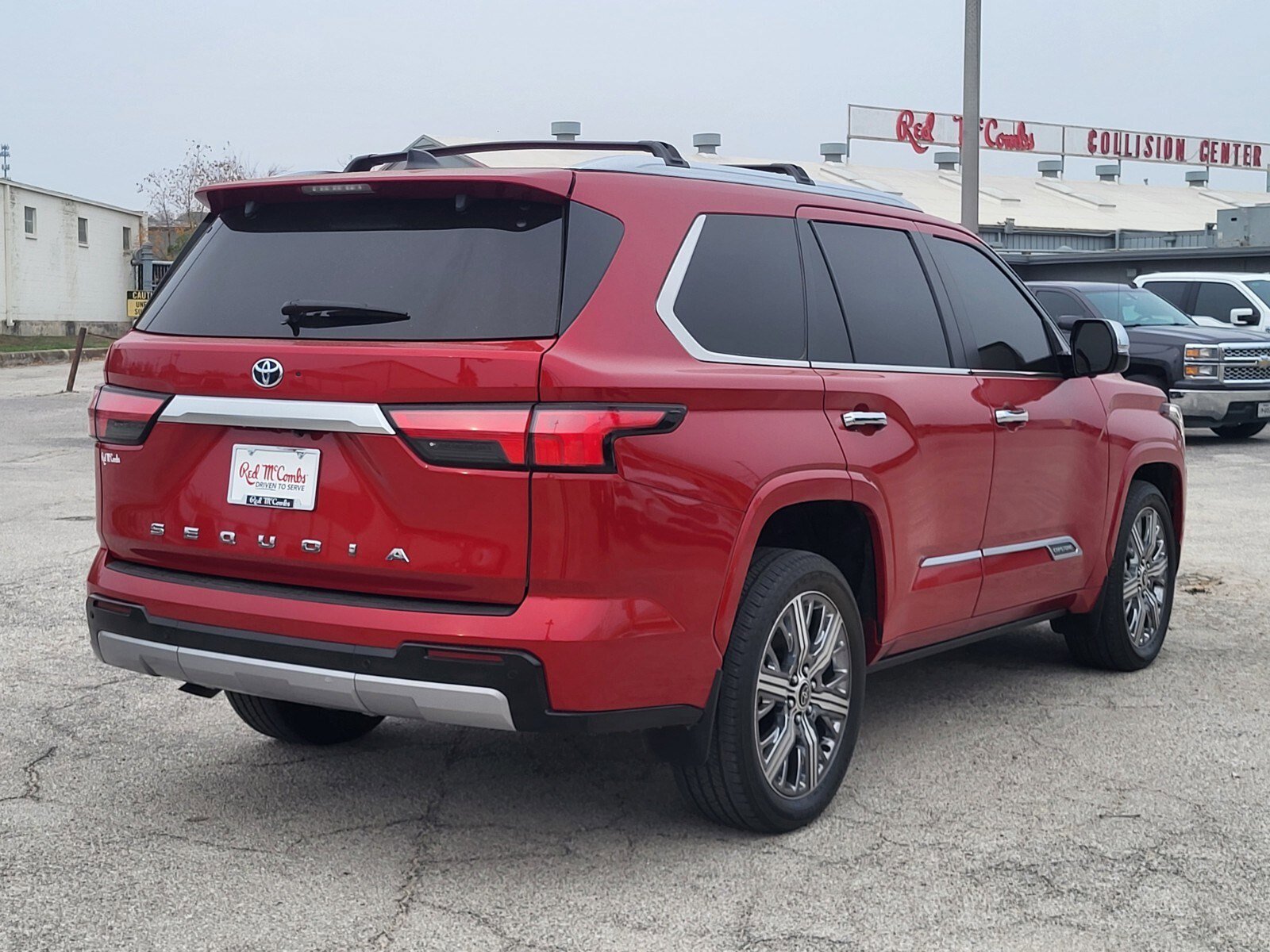 Used 2024 Toyota Sequoia Capstone image 4