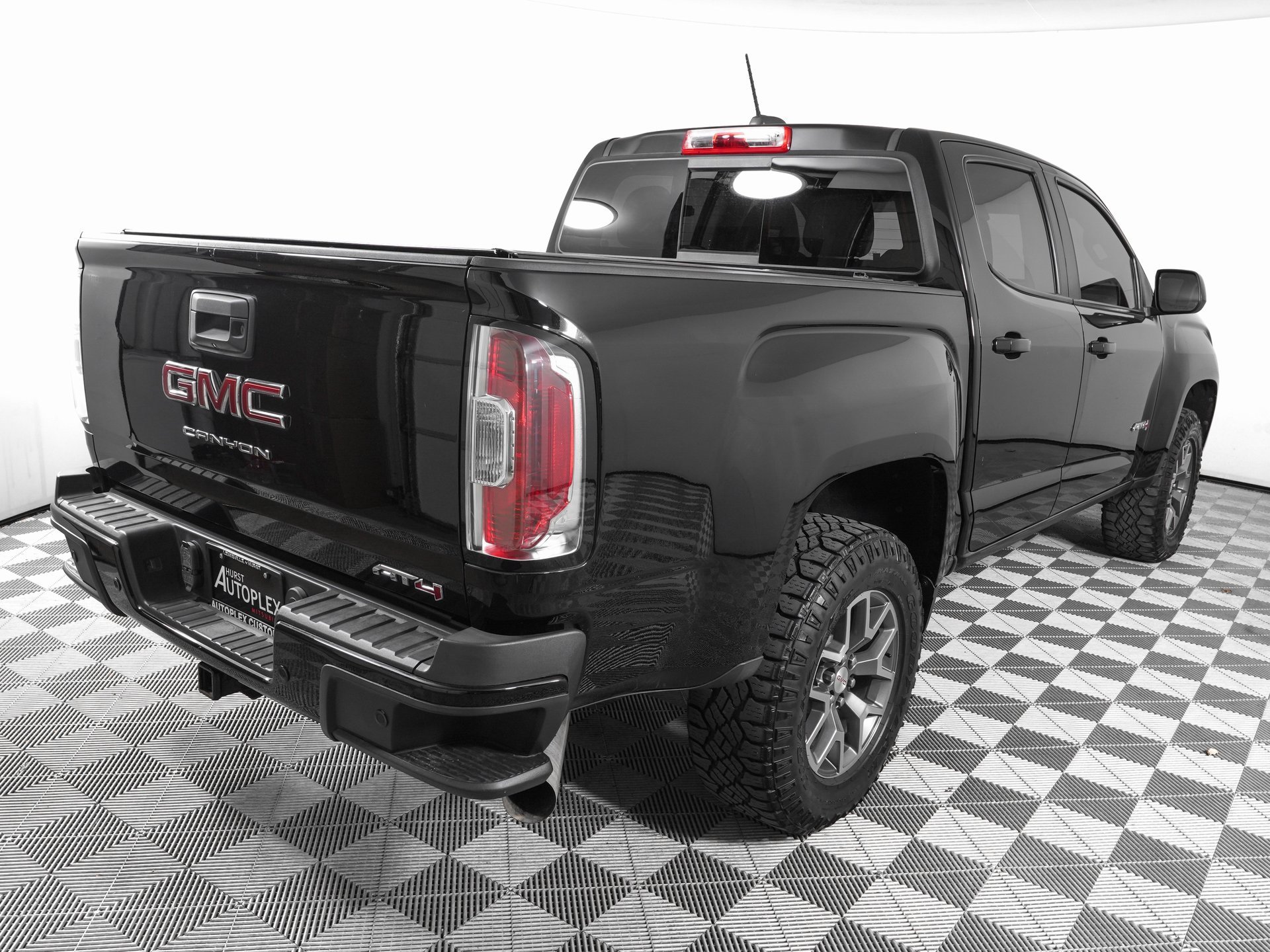 Used 2021 GMC Canyon AT4 w/ Driver Alert Package image 5