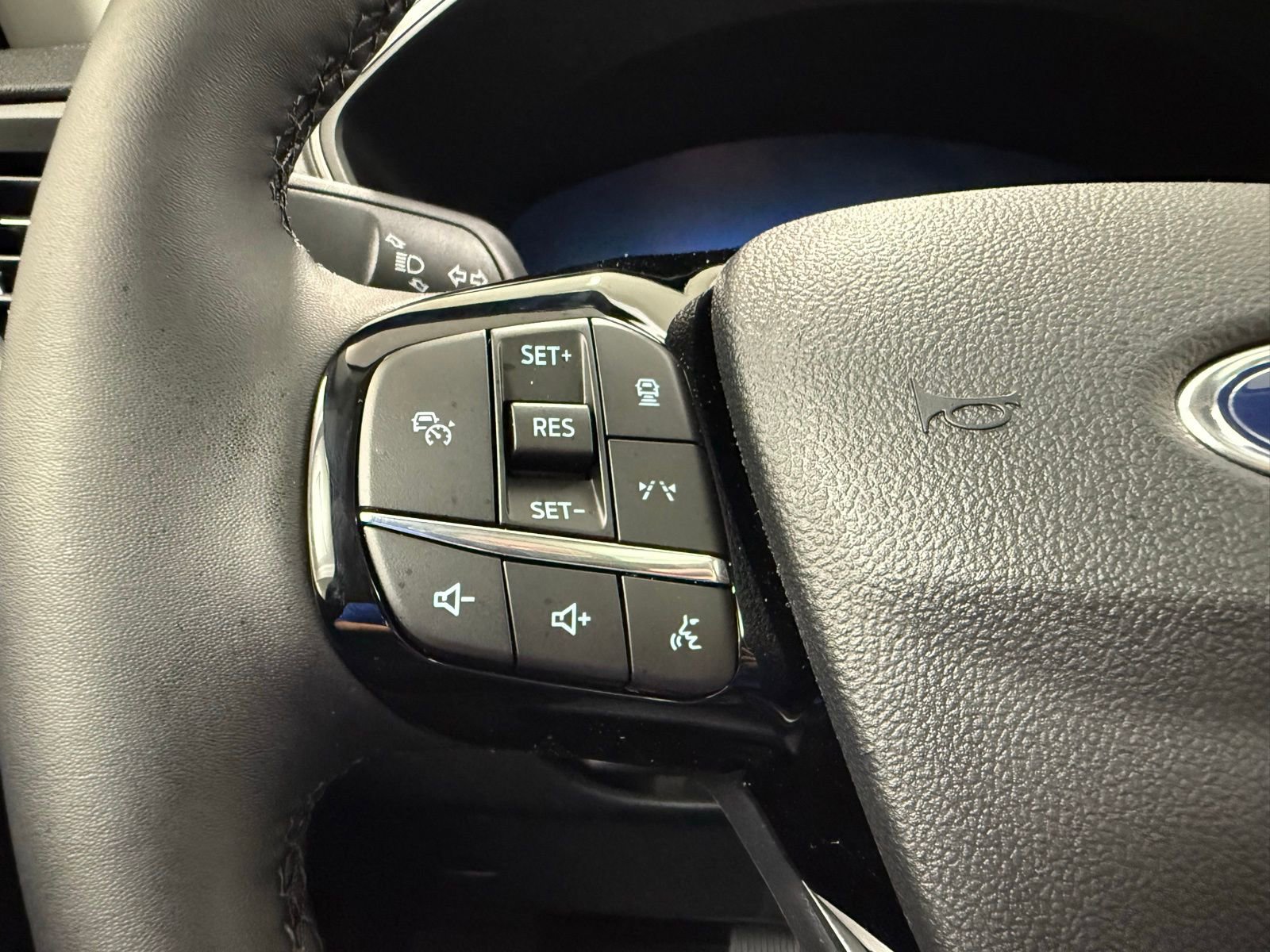 New 2026 Ford Escape Active w/ Active Premium Tech Pack FWD image 20