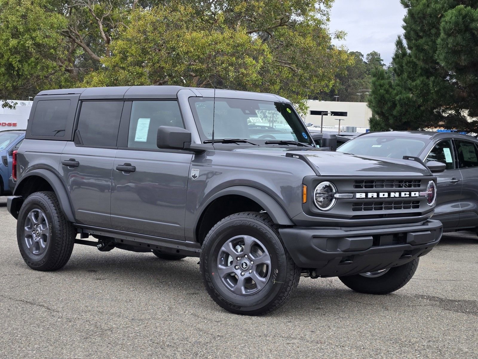 New 2025 Ford Bronco Big Bend image 2