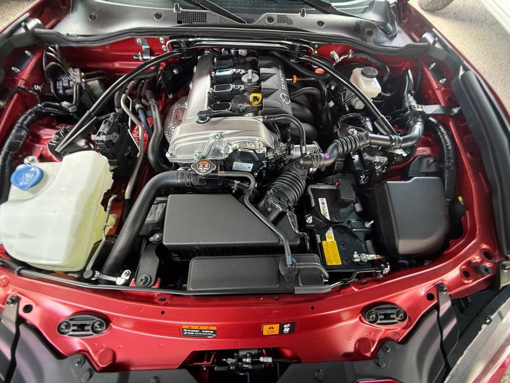 New 2026 MAZDA MX-5 Miata Club w/ Interior Package RWD image 18