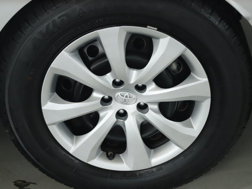 Used 2021 Toyota Corolla LE w/ Carpet Mat Package (TMS) FWD image 37