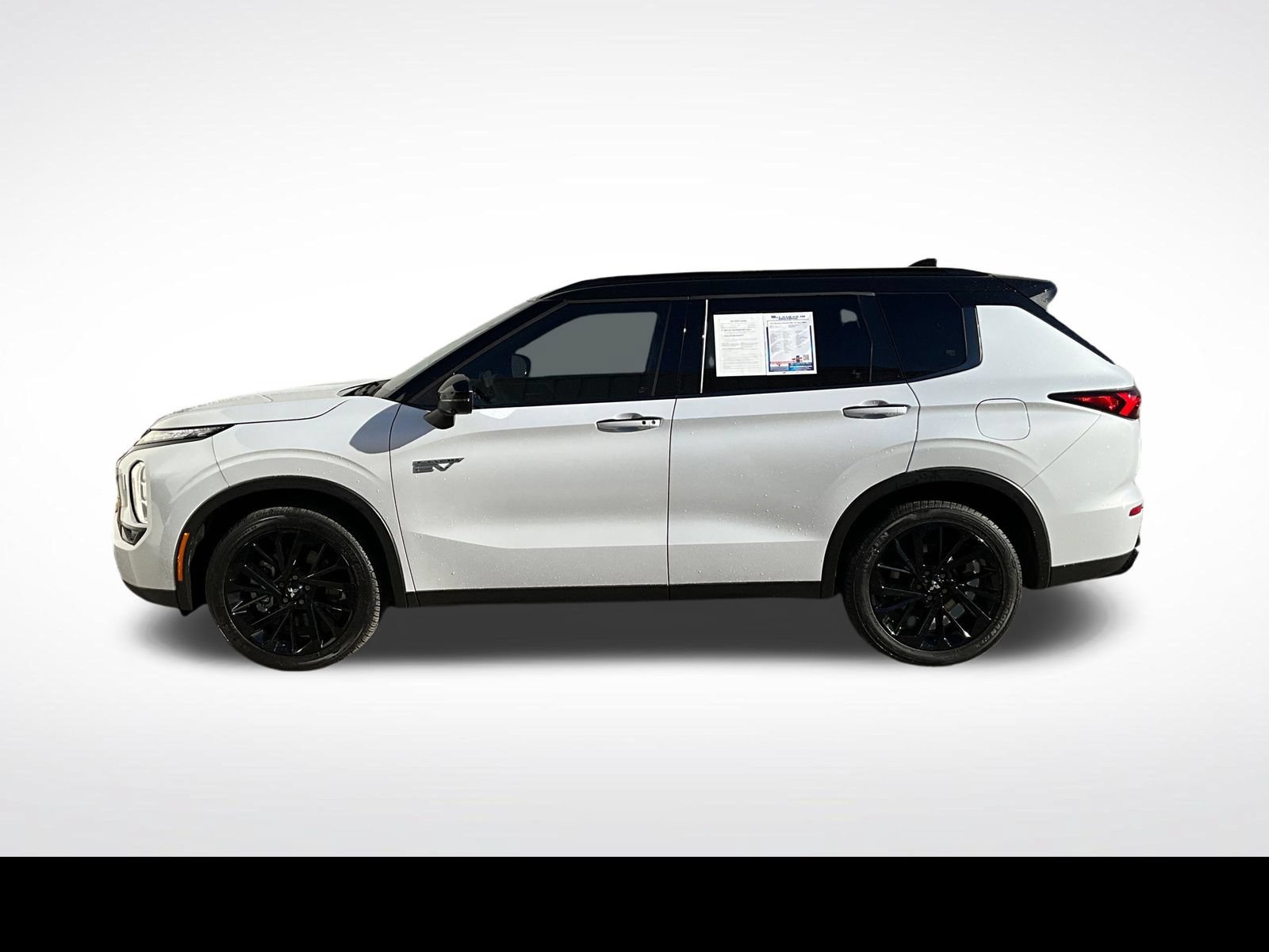 Used 2025 Mitsubishi Outlander SEL Black Edition AWD/4WD image 14