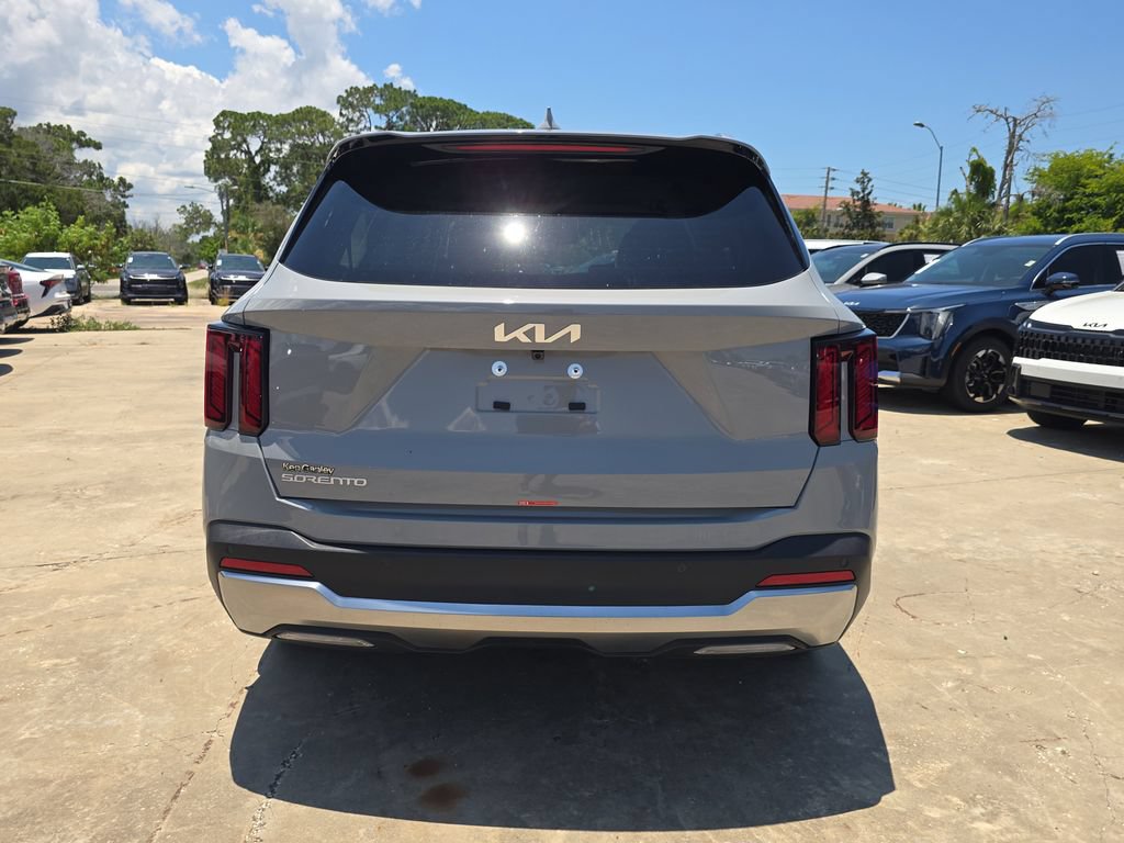 New 2026 Kia Sorento S FWD image 7
