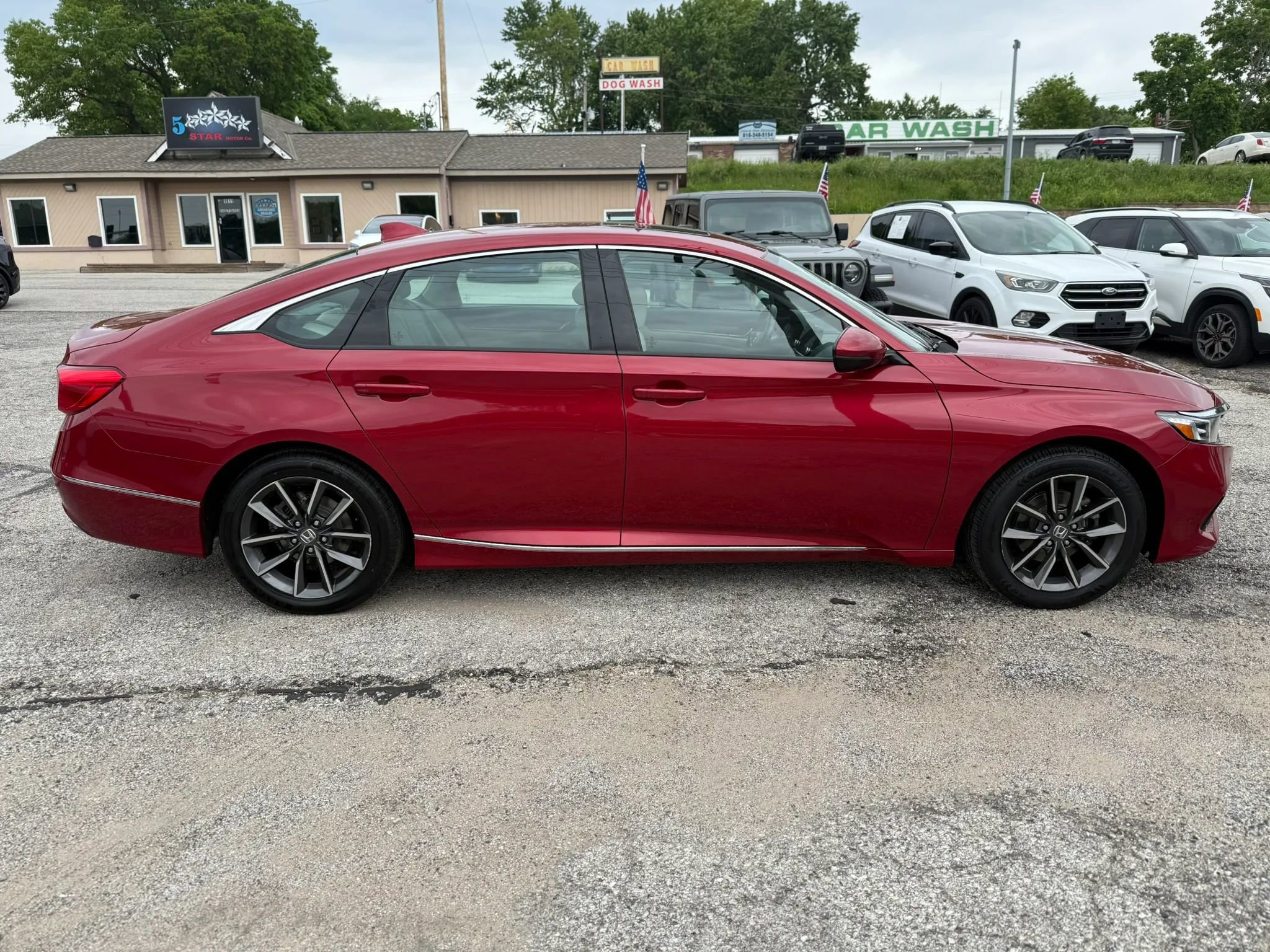 Used 2022 Honda Accord EX-L image 2