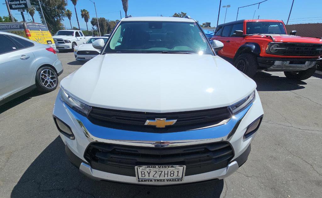 Used 2023 Chevrolet TrailBlazer LT w/ Convenience Package image 3