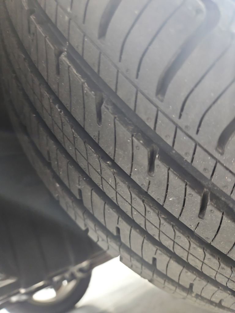 Used 2013 Hyundai Elantra GLS w/ Preferred Pkg FWD image 26