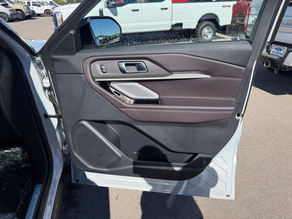 New 2026 Ford Explorer Platinum RWD image 28