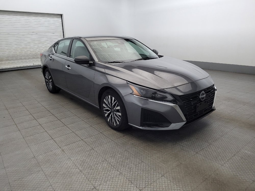 Used 2024 Nissan Altima 2.5 SV image 13
