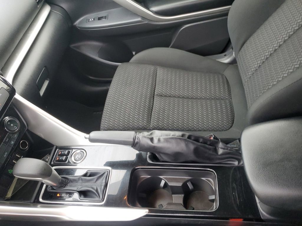 Used 2024 Mitsubishi Eclipse Cross Black Edition image 22