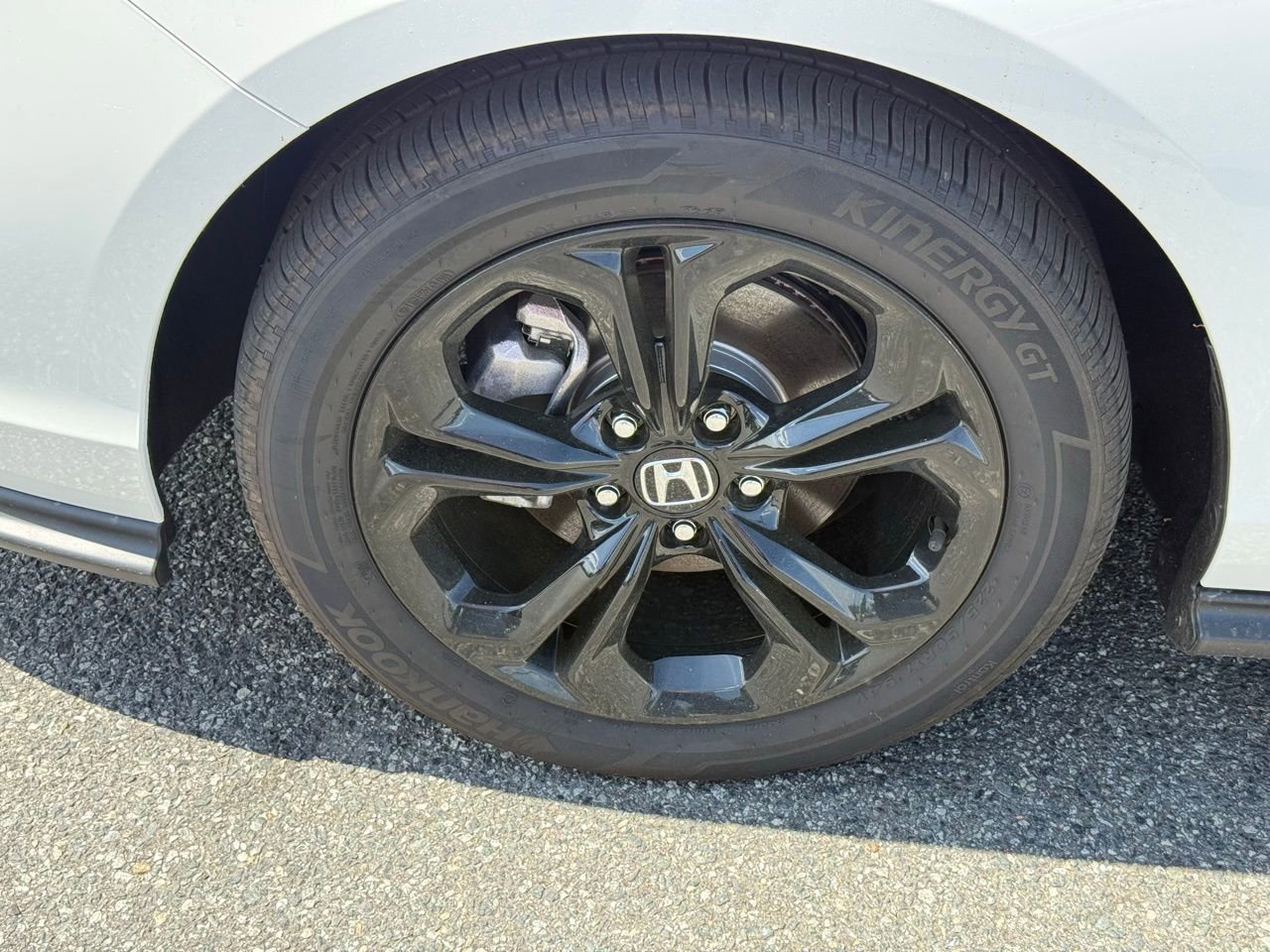 Used 2025 Honda Accord SE image 11