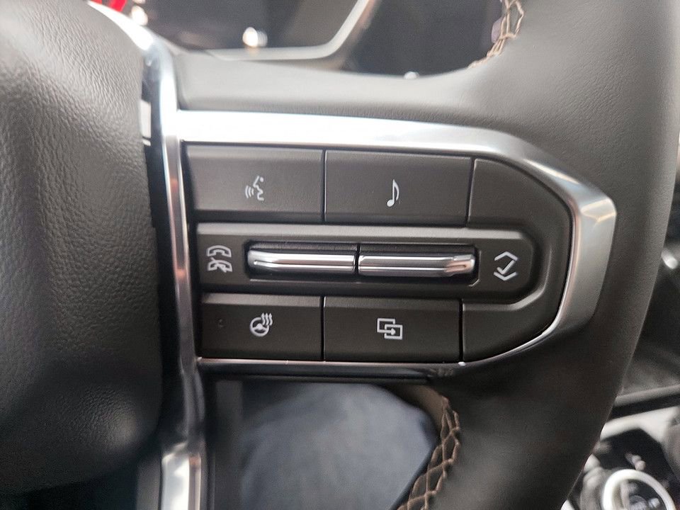 New 2026 GMC Canyon Denali w/ LPO, Denali Black Edition image 16