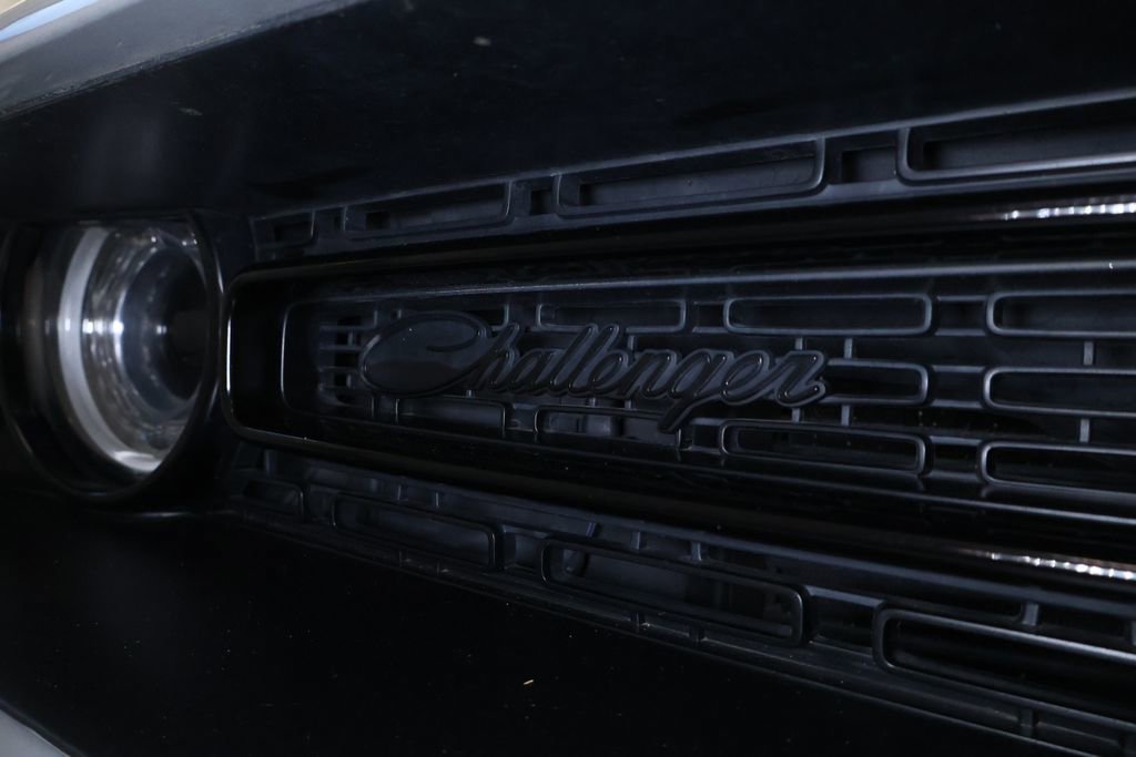 Used 2022 Dodge Challenger GT w/ Plus Package image 9