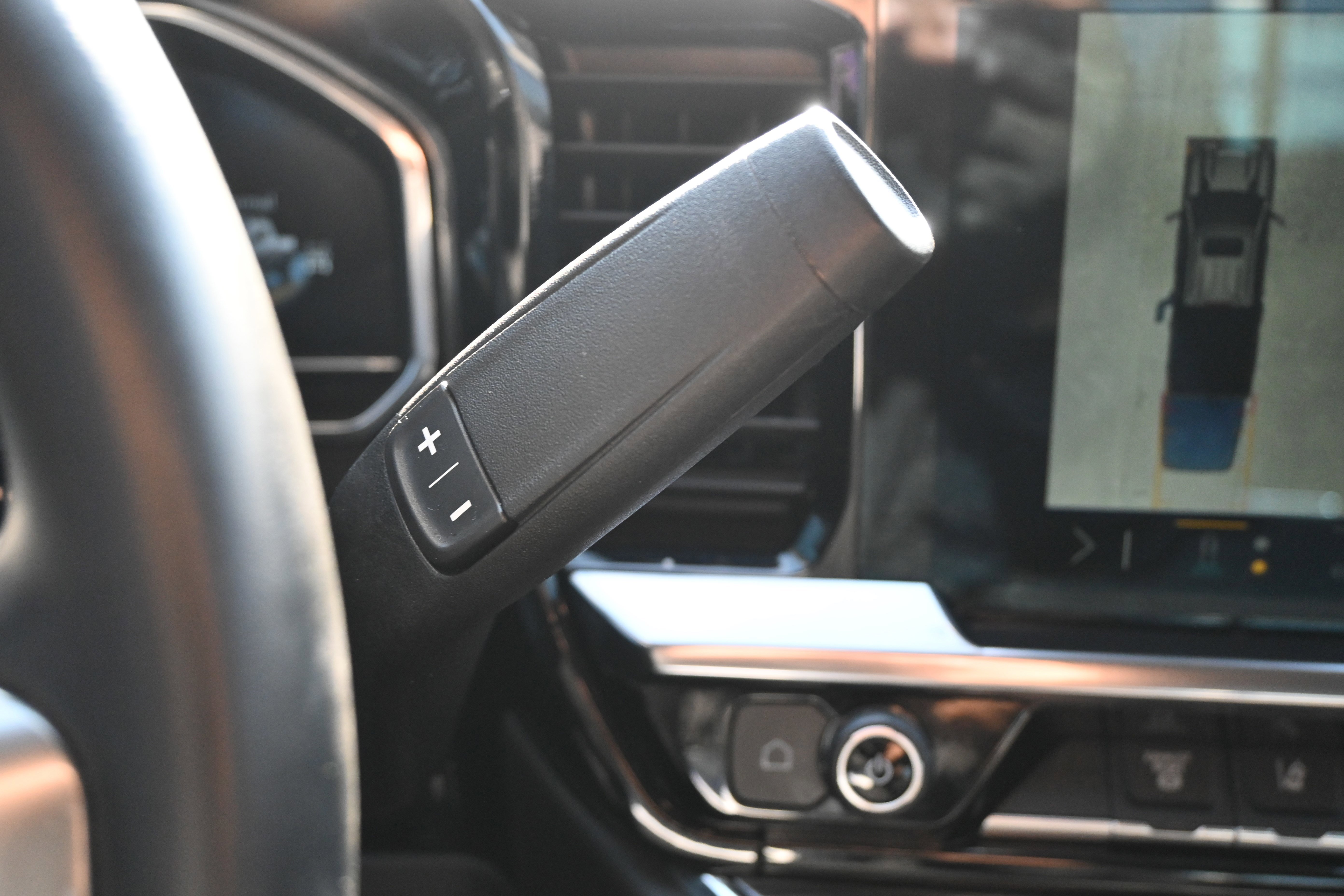 Used 2024 Chevrolet Silverado 2500 LT w/ Midnight Edition image 26