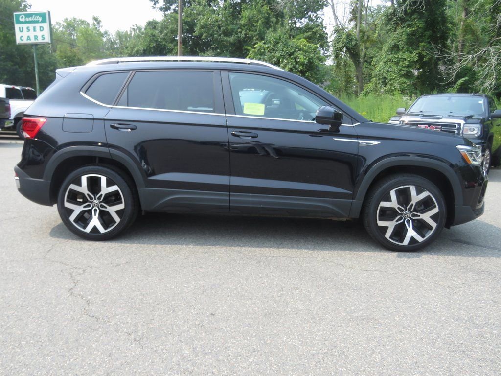 Used 2022 Volkswagen Taos SEL image 5