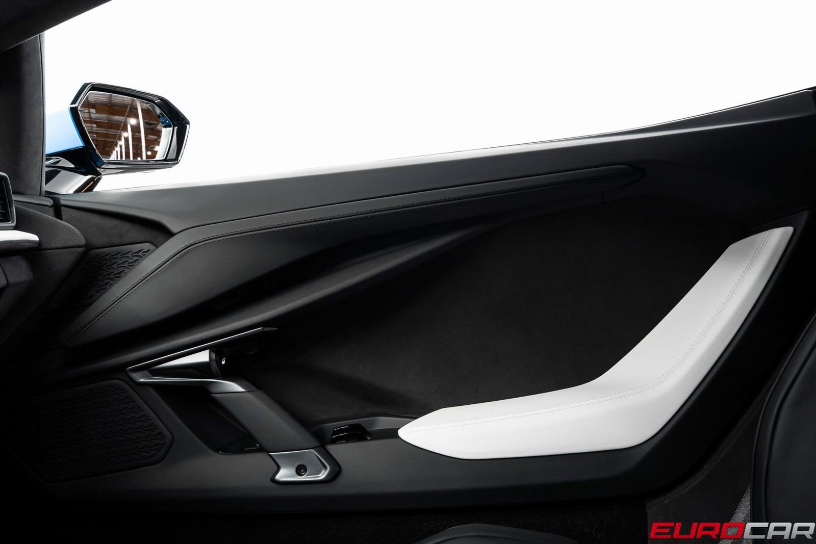 Used 2025 Lamborghini Revuelto AWD/4WD image 28