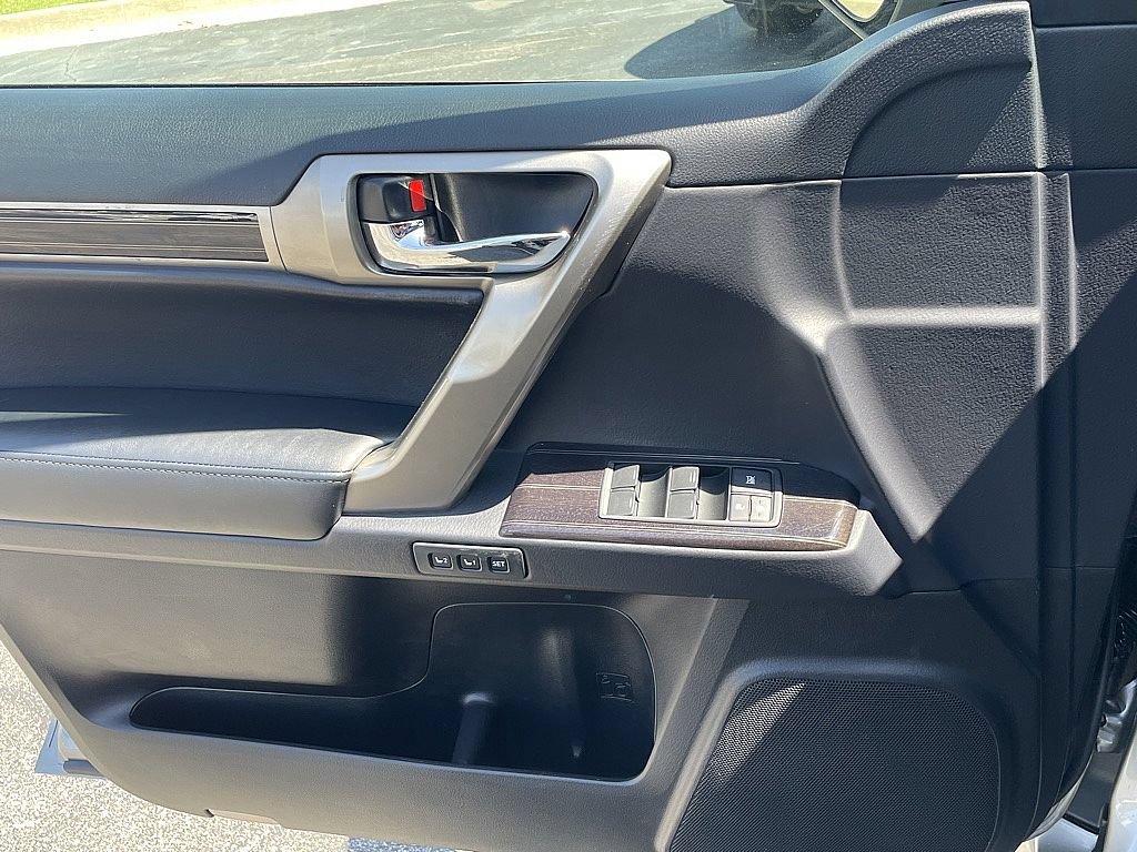 Used 2020 Lexus GX 460 Premium AWD/4WD image 22