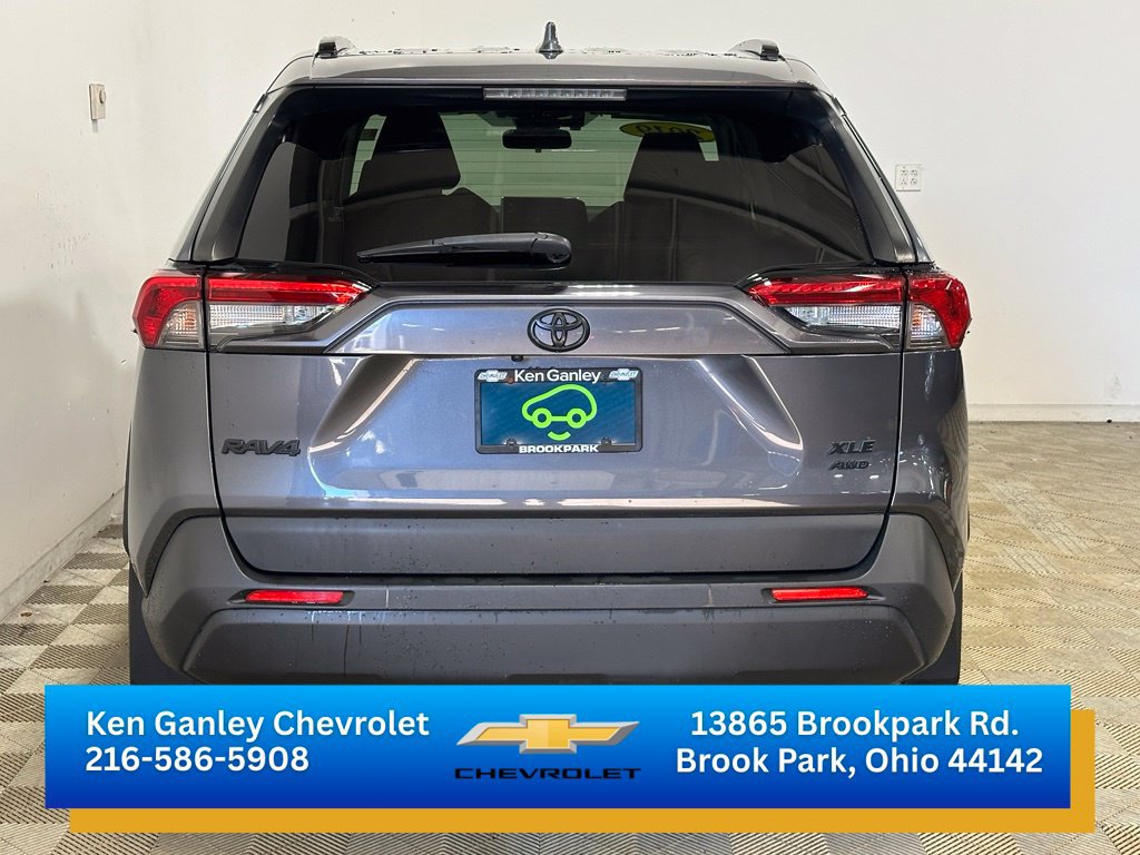 Used 2019 Toyota RAV4 XLE w/ Convenience Package AWD/4WD image 5