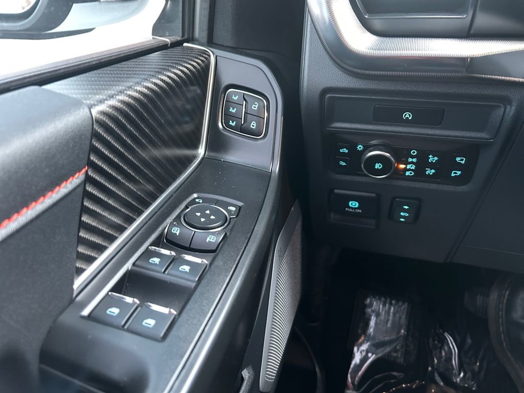 Used 2025 Ford F150 Raptor image 19