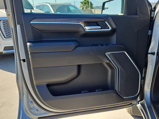 Used 2025 Chevrolet Silverado 1500 LT w/ Leather Package RWD image 22
