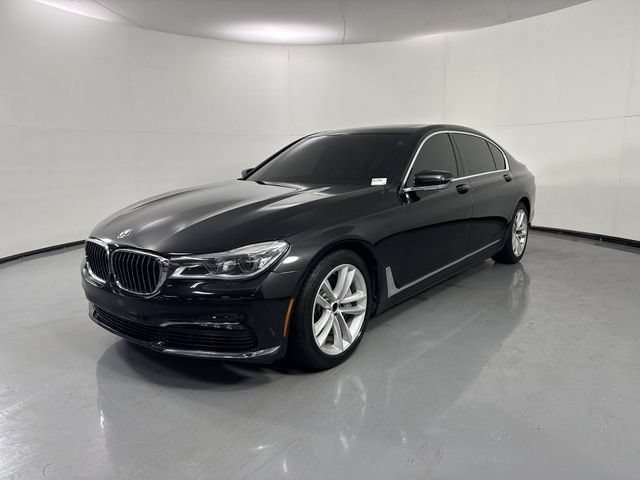 Used 2016 BMW 750i xDrive AWD/4WD image 2