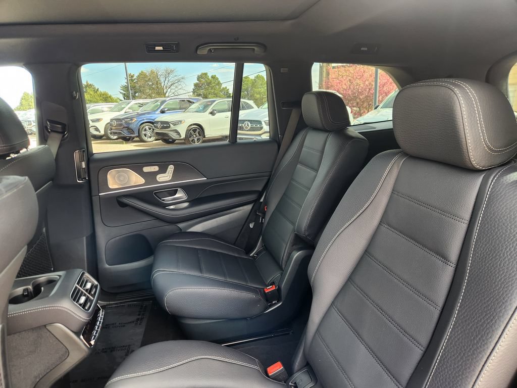 New 2026 Mercedes-Benz GLS 580 4MATIC image 14