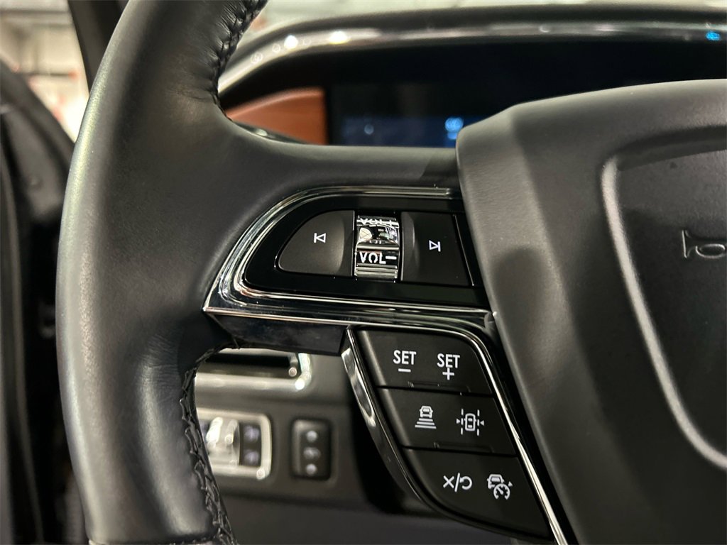 Certified 2022 Lincoln Navigator Reserve image 12