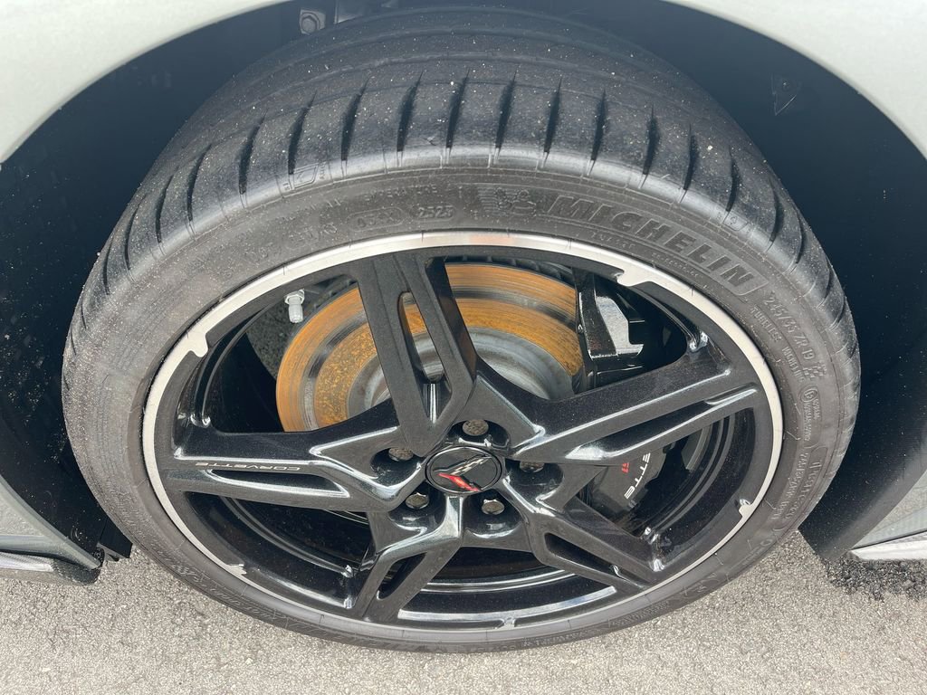 Used 2023 Chevrolet Corvette Stingray w/ Z51 Performance Package image 33