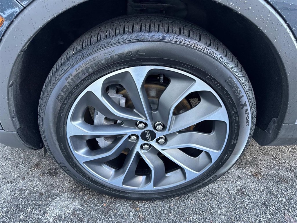 Used 2022 Lincoln Nautilus Reserve w/ Equipment Group 201A image 11