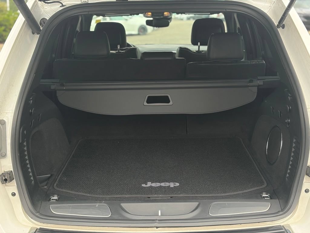 Used 2021 Jeep Grand Cherokee Summit AWD/4WD image 9