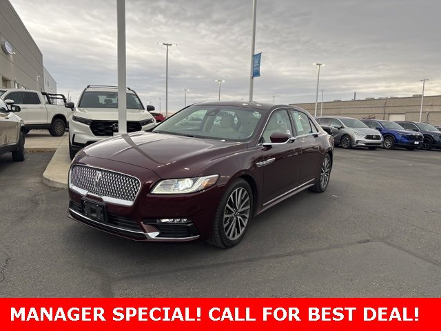 Used 2019 Lincoln Continental Select image 2