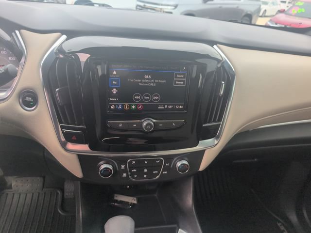 Used 2023 Chevrolet Traverse LS image 21