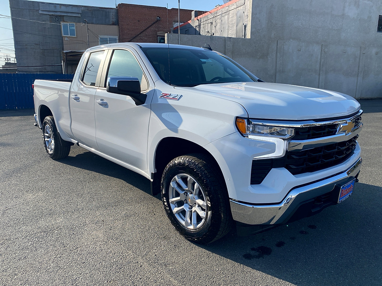New 2025 Chevrolet Silverado 1500 LT AWD/4WD image 9