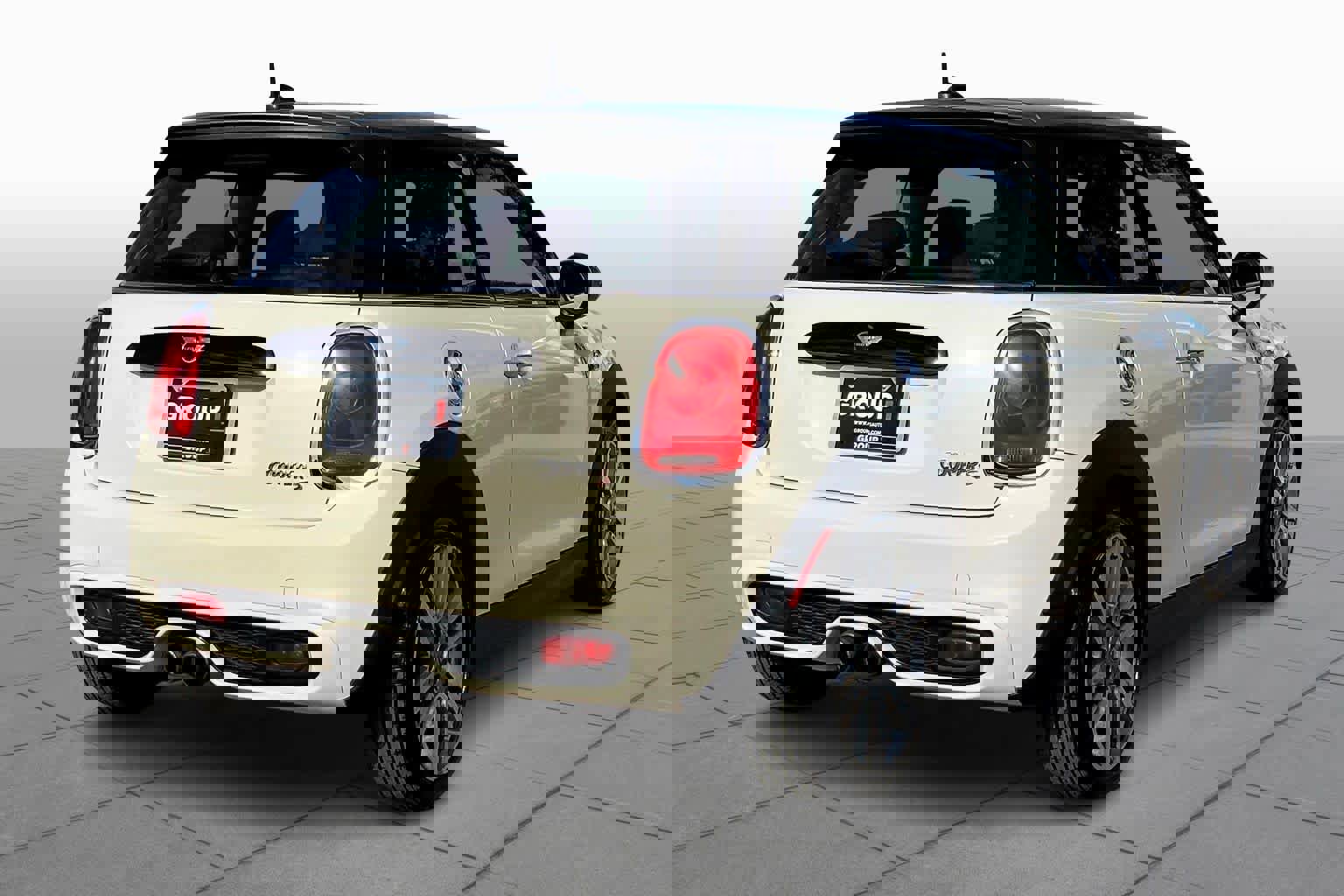 Used 2017 MINI Cooper S image 12