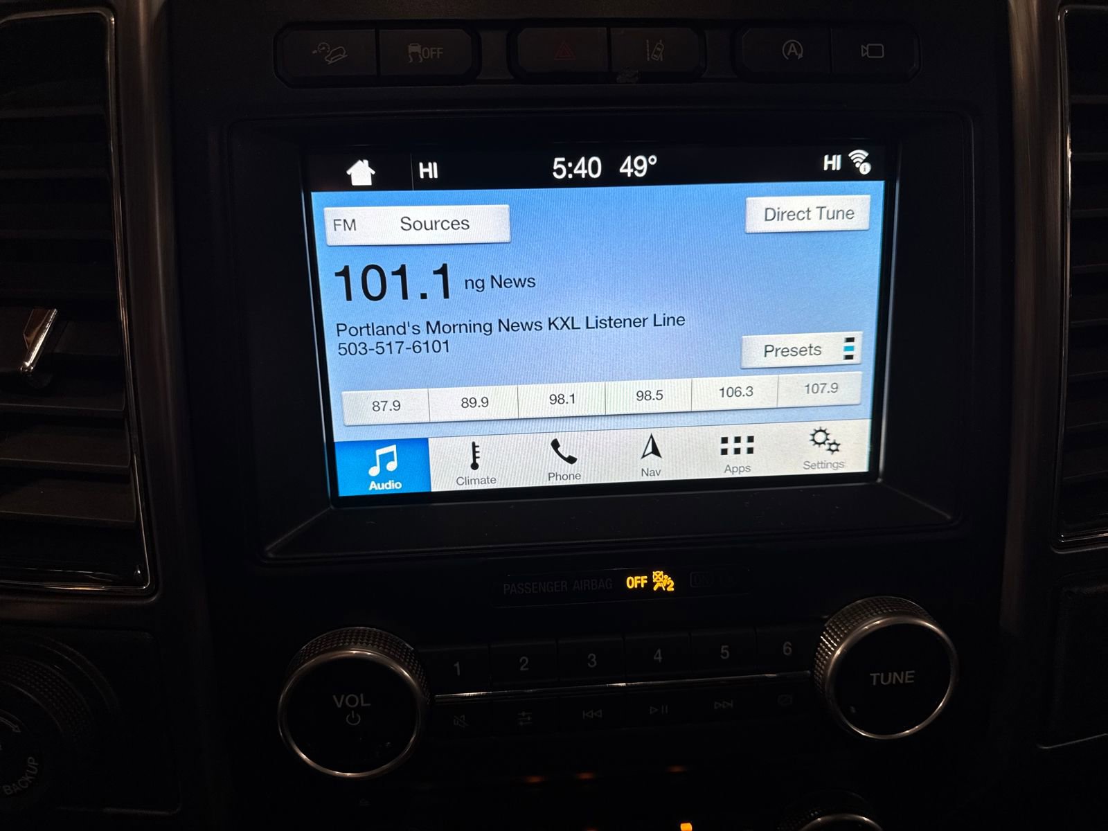 Used 2018 Ford Expedition Max Platinum image 17