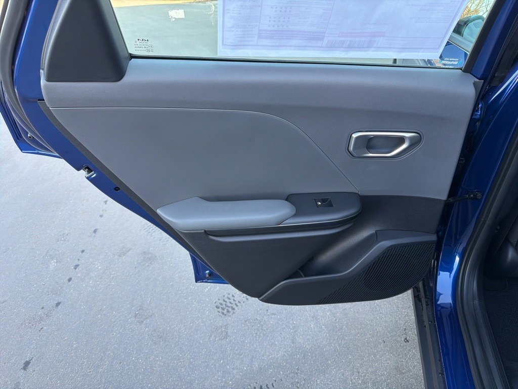 New 2025 Kia K4 LXS image 20