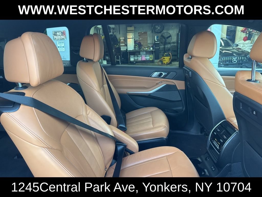 Used 2020 BMW X7 xDrive40i w/ M Sport Package AWD/4WD image 22