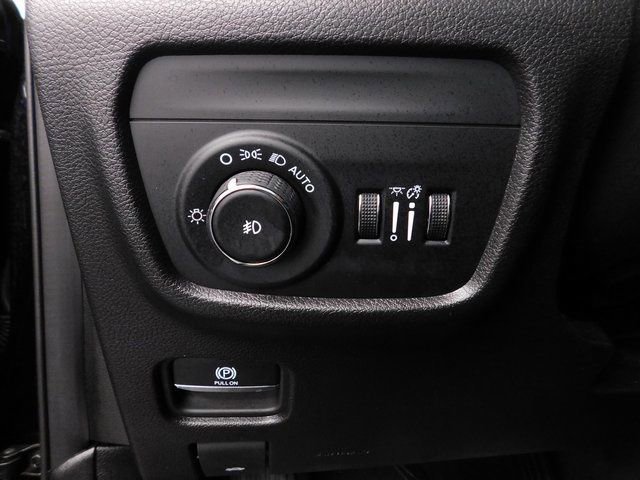 Used 2024 Jeep Grand Cherokee Limited w/ Trailer Tow Package image 43