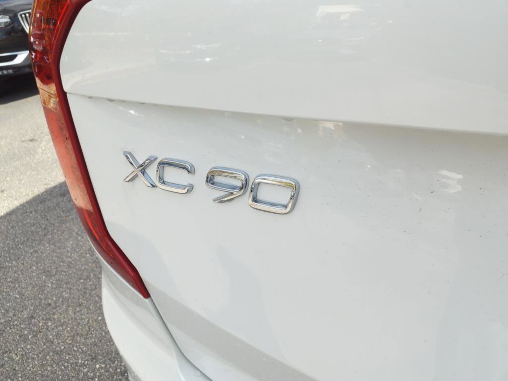 New 2025 Volvo XC90 T8 Plus w/ Protection Package Premier image 5