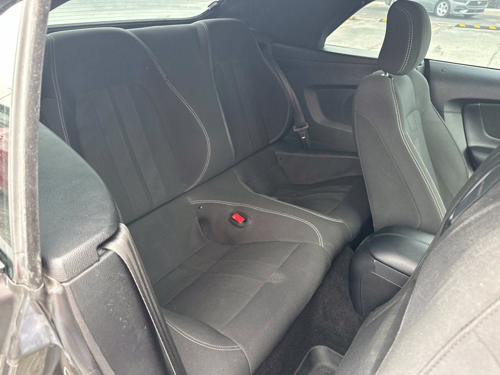 Certified 2019 Ford Mustang Convertible RWD image 11