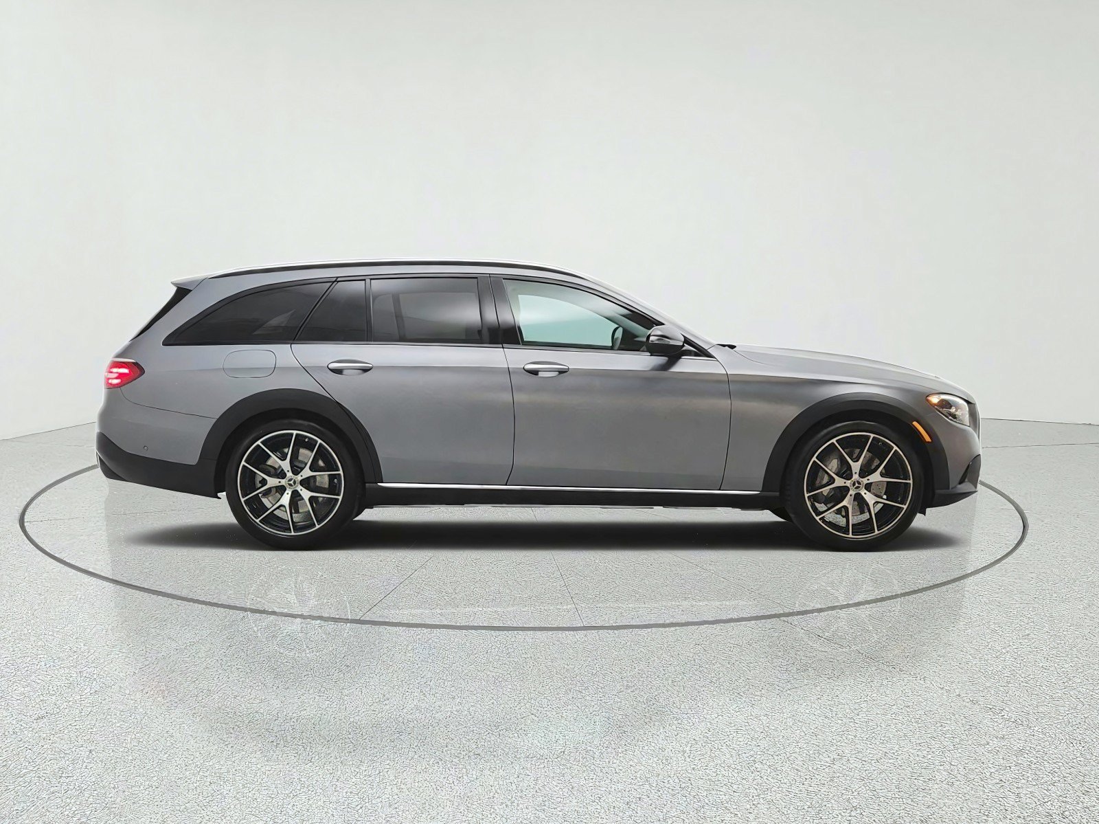Certified 2023 Mercedes-Benz E 450 4MATIC All-Terrain Wagon image 4