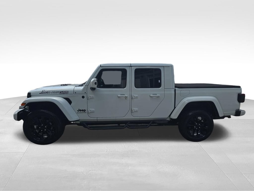 Used 2021 Jeep Gladiator Overland AWD/4WD image 2