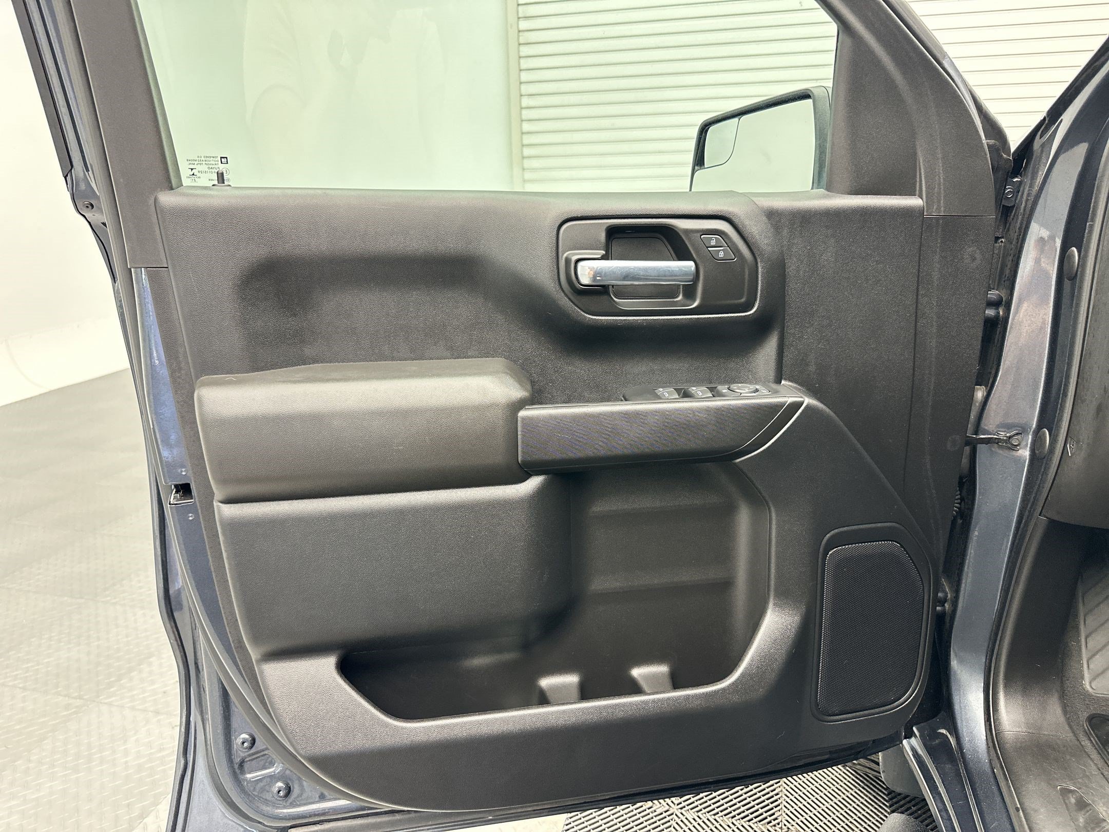 Certified 2022 Chevrolet Silverado 1500 Custom w/ LPO, Dark Essentials Package AWD/4WD image 13