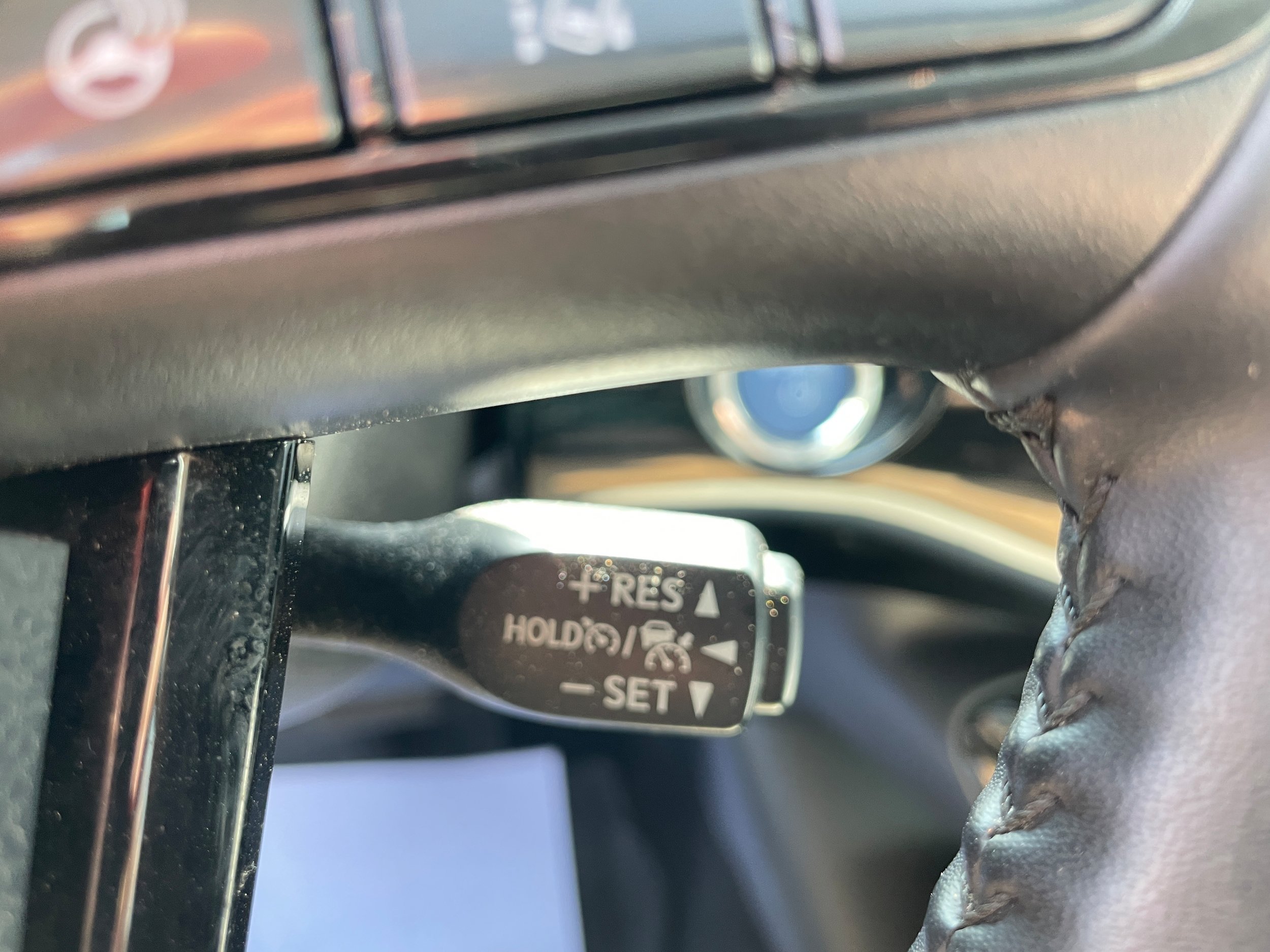 Used 2019 Toyota Prius Limited FWD image 20
