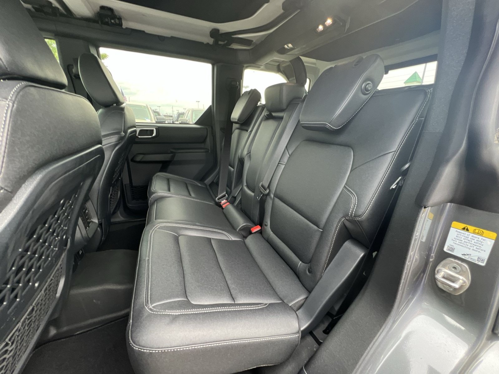 New 2025 Ford Bronco Badlands w/ Sasquatch Package AWD/4WD image 32